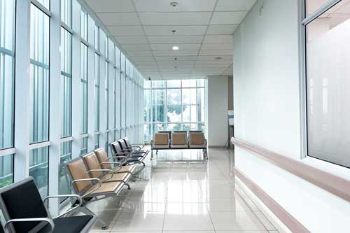 Impresa di pulizie per studi medici e professionali a Roma Sud